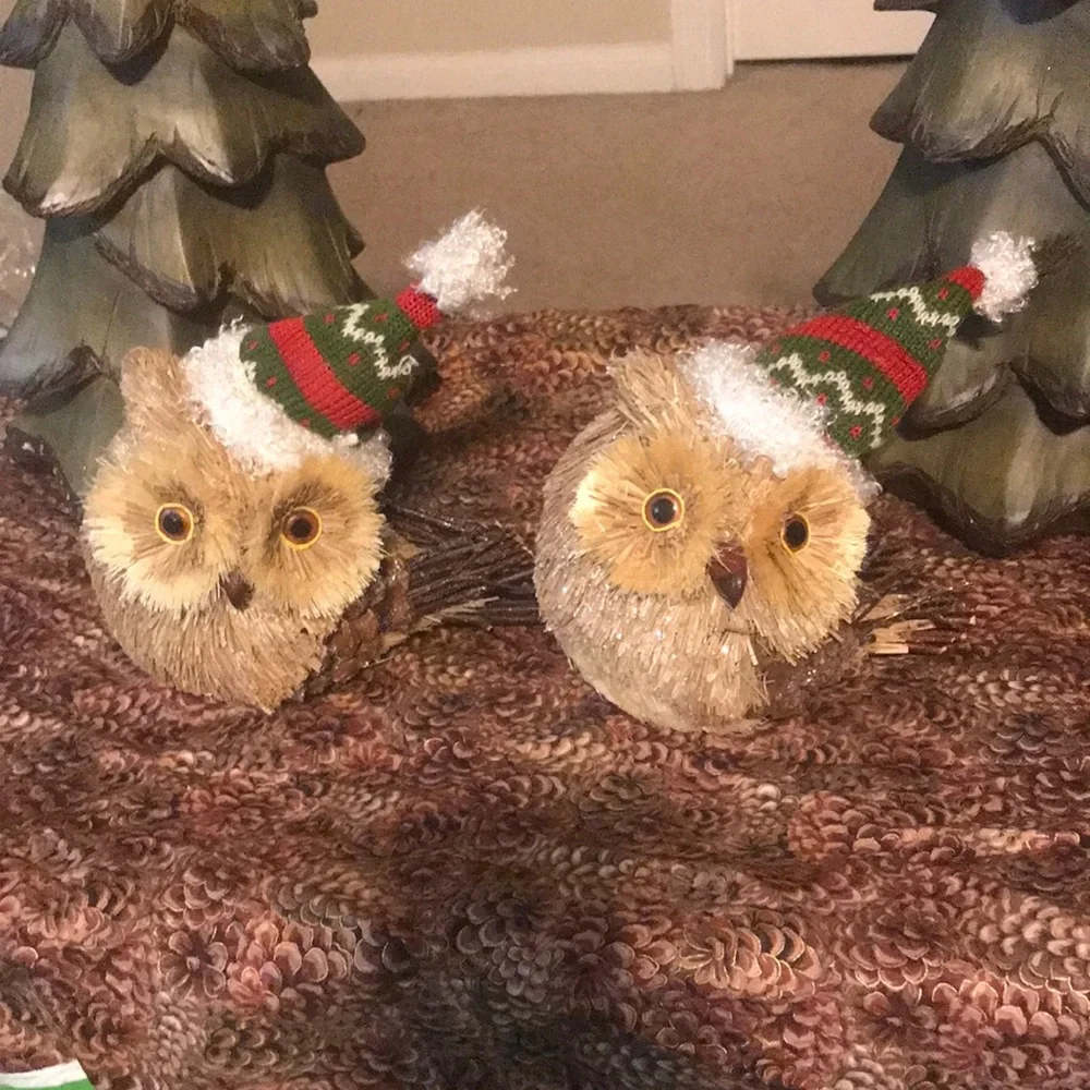 Set of 2 Holiday Owls